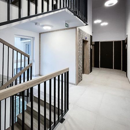 ורשה Apartament Clever 2 Kamienica Grochow מראה חיצוני תמונה