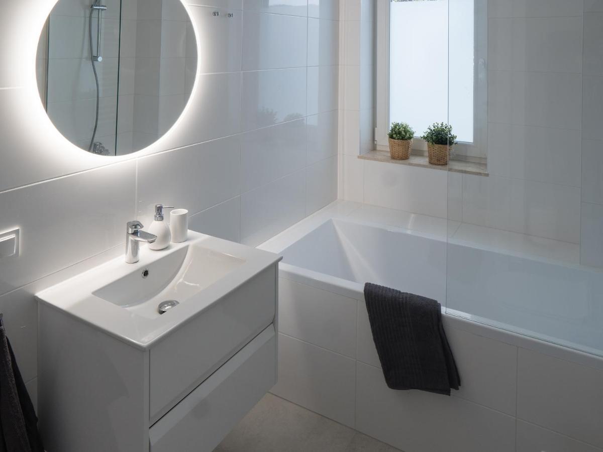 ורשה Apartament Clever 2 Kamienica Grochow מראה חיצוני תמונה